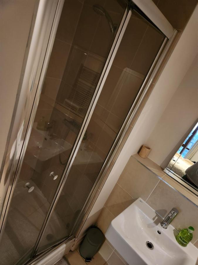 City Views Apartment Belfast Buitenkant foto