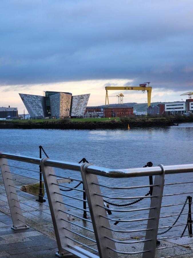 City Views Apartment Belfast Buitenkant foto